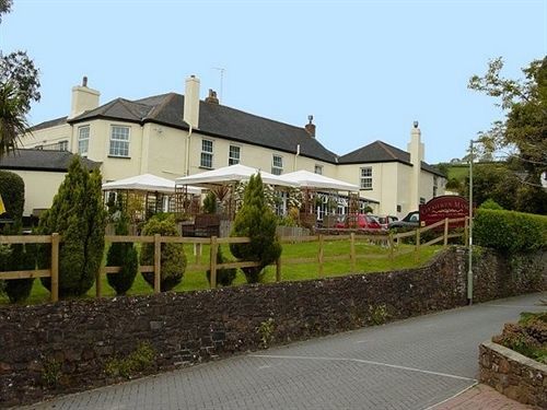 Cockhaven Arms 4*